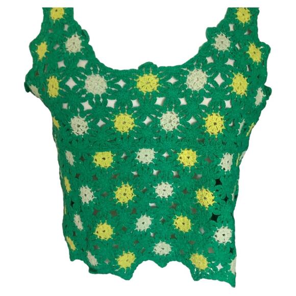 New in NWT Floral Crochet Lace Cropped Tank Top Kelley Green Size S/M - Picture 3 of 15